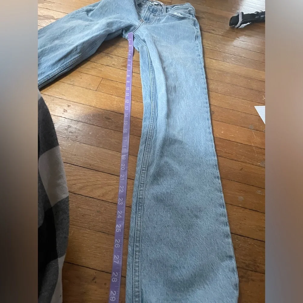 Abercrombie & Fitch the 90s Straight Mid Rise Jeans Light Wash Size 0L